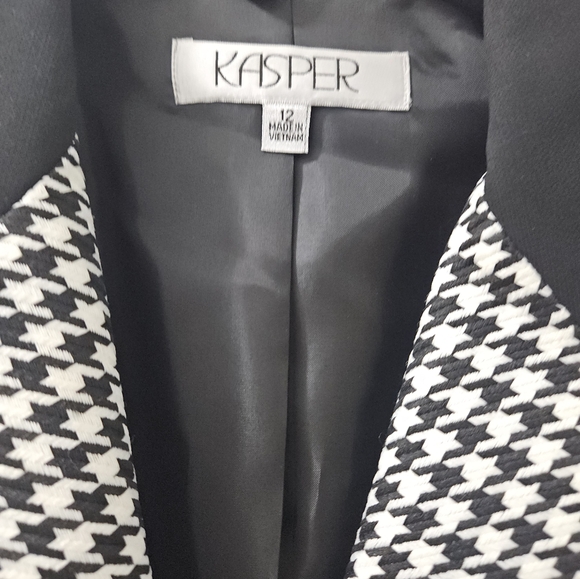 Kasper black and white Houndstooth blazer. Size 12 - Picture 5 of 6